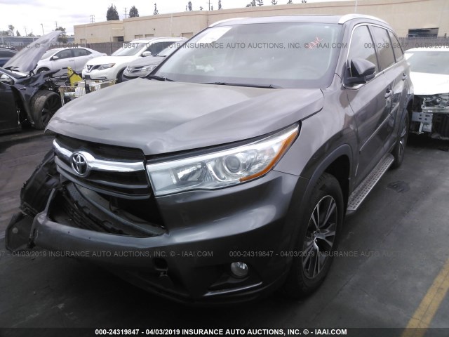 5TDKKRFH3GS150292 - 2016 TOYOTA HIGHLANDER XLE GRAY photo 2