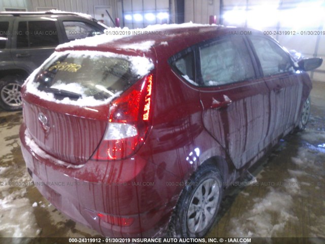 KMHCT5AE9HU356863 - 2017 HYUNDAI ACCENT SE RED photo 4