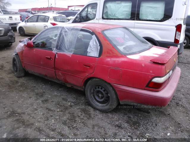 1NXBB02E5VZ582085 - 1997 TOYOTA COROLLA DX RED photo 3