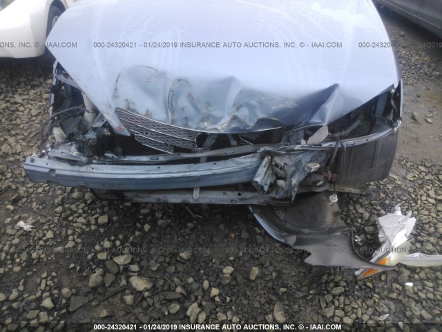 JTDBE30K130181272 - 2003 TOYOTA CAMRY LE/XLE BLUE photo 6