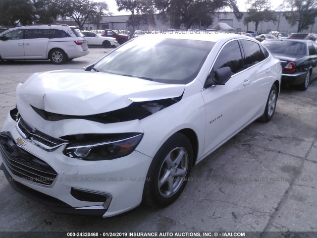1G1ZB5ST2GF305926 - 2016 CHEVROLET MALIBU LS Weiß Foto 2