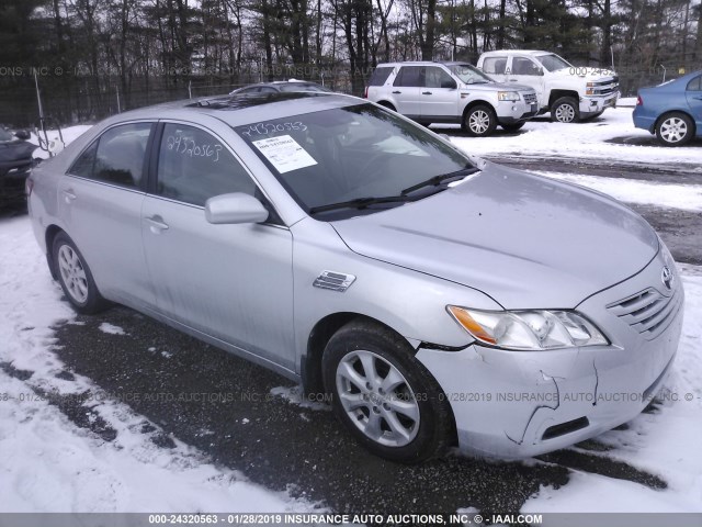 4T1BE46K97U093609 - 2007 TOYOTA CAMRY NEW GENERAT CE/LE/XLE/SE SILVER photo 1