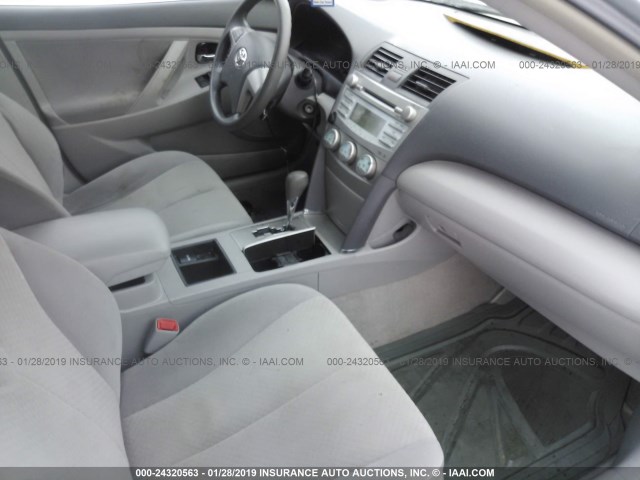 4T1BE46K97U093609 - 2007 TOYOTA CAMRY NEW GENERAT CE/LE/XLE/SE SILVER photo 5