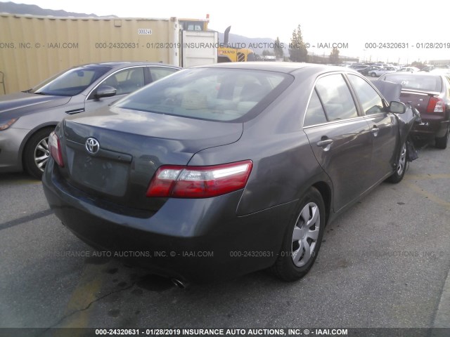 4T1BK46K27U529712 - 2007 TOYOTA CAMRY NEW GENERAT LE/XLE/SE GRAY photo 4