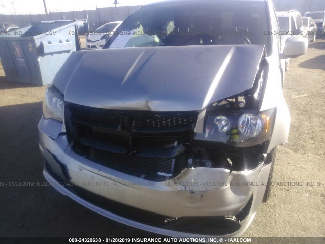 2C4RDGBG2HR655616 - 2017 DODGE GRAND CARAVAN SE SILVER photo 6