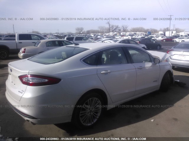 3FA6P0LU6DR267692 - 2013 FORD FUSION SE HYBRID WHITE photo 4