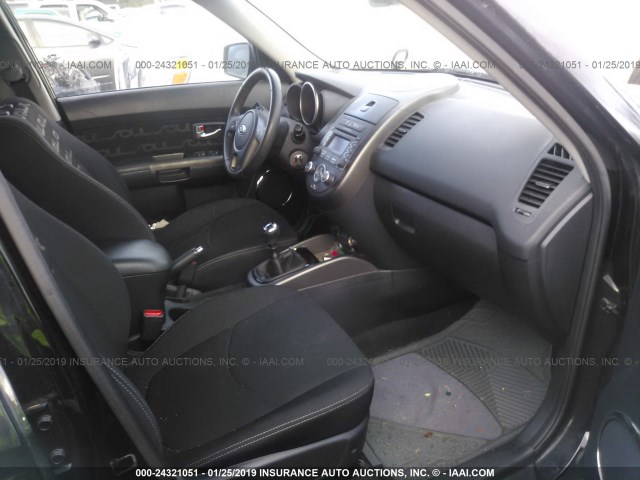 KNDJT2A62C7446639 - 2012 KIA SOUL +/!/SPORT BLACK photo 5