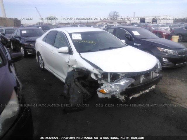 4T1BF1FK9CU107224 - 2012 TOYOTA CAMRY SE/LE/XLE WHITE photo 1