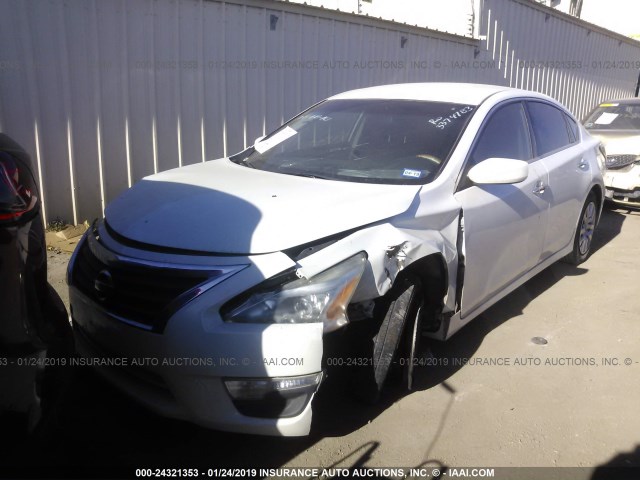 1N4AL3AP9FN318354 - 2015 NISSAN ALTIMA WHITE photo 2