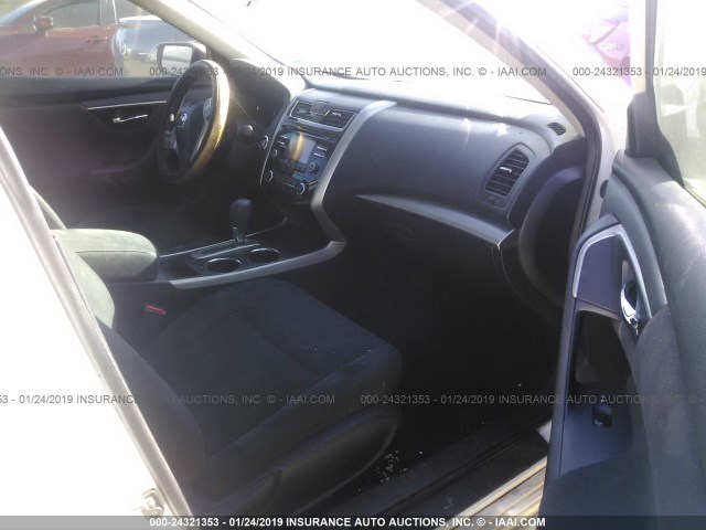 1N4AL3AP9FN318354 - 2015 NISSAN ALTIMA WHITE photo 5