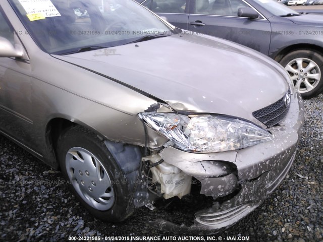 4T1BE32K52U013232 - 2002 TOYOTA CAMRY LE/XLE/SE BEIGE photo 6