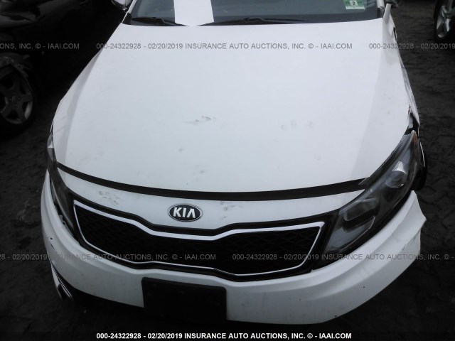 5XXGR4A69CG011158 - 2012 KIA OPTIMA SX WHITE photo 6