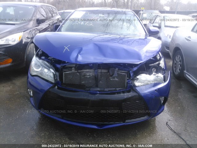 4T1BF1FK1GU571534 - 2016 TOYOTA CAMRY LE/XLE/SE/XSE BLUE photo 6