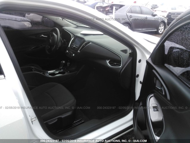 1G1ZB5ST8HF140370 - 2017 CHEVROLET MALIBU LS WHITE photo 5
