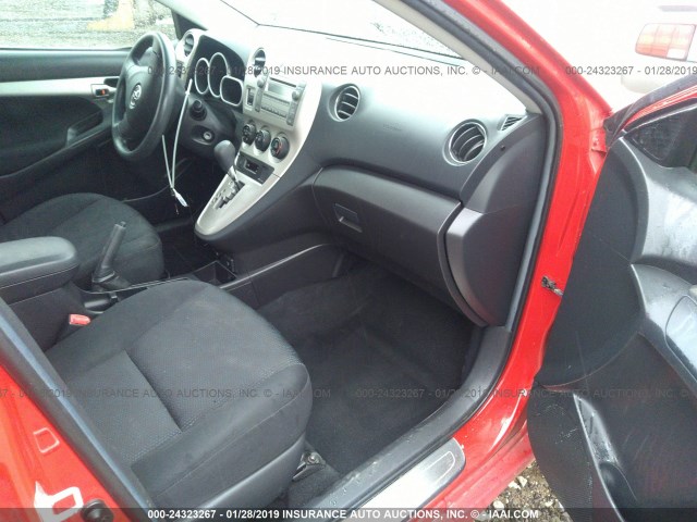 2T1KE40E49C013897 - 2009 TOYOTA COROLLA MATRIX S RED photo 5