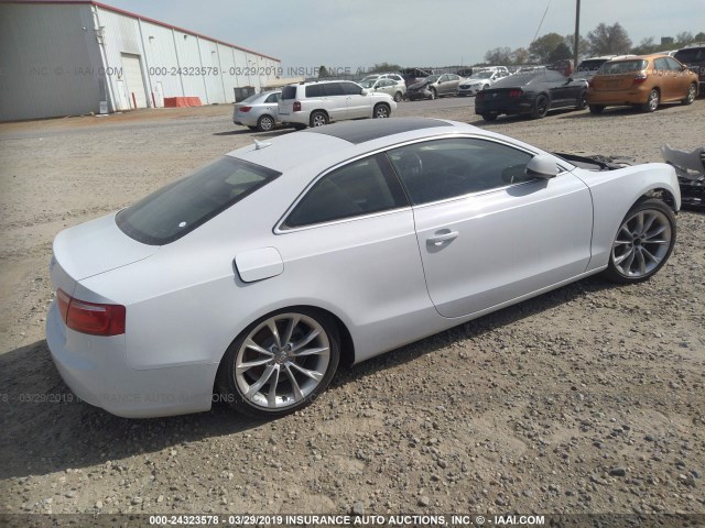 WAUCFAFR9DA044714 - 2013 AUDI A5 PREMIUM WHITE photo 4