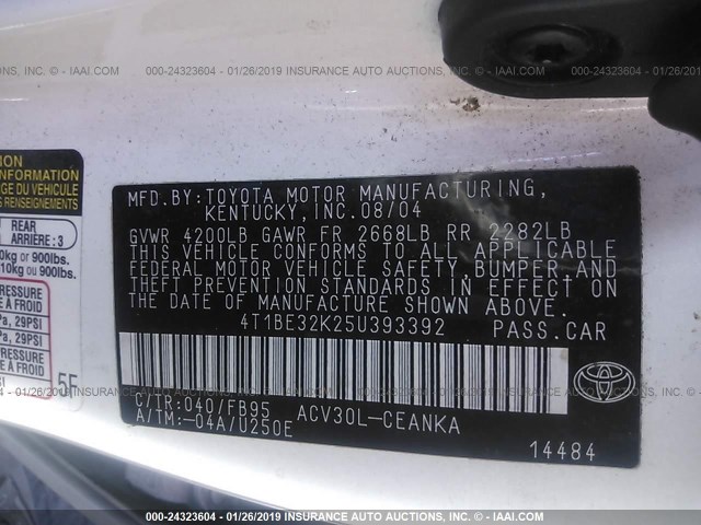 4T1BE32K25U393392 - 2005 TOYOTA CAMRY LE/XLE/SE WHITE photo 9