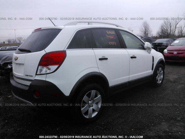 3GNAL2EK3CS578762 - 2012 CHEVROLET CAPTIVA SPORT/LS WHITE photo 4