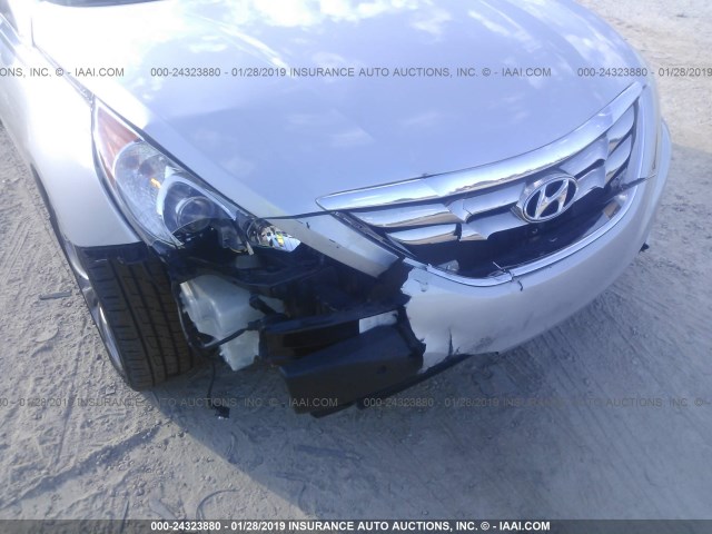 5NPEC4AB7CH340483 - 2012 HYUNDAI SONATA SE/LIMITED SILVER photo 6