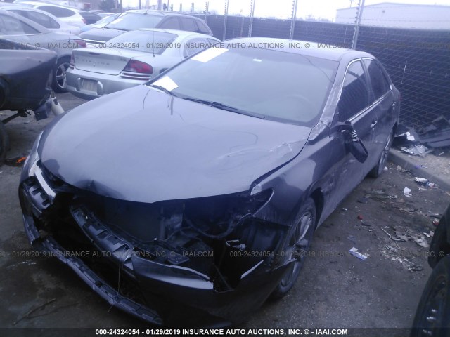 4T1BF1FK8FU108286 - 2015 TOYOTA CAMRY LE/XLE/SE/XSE GRAY photo 6