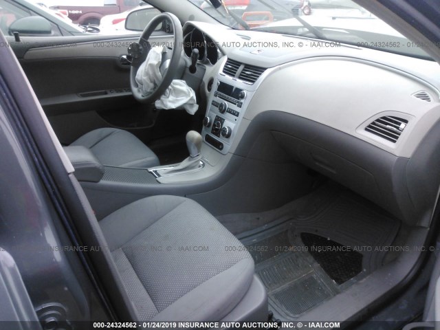 1G1ZG57B98F208693 - 2008 CHEVROLET MALIBU LS GRAY photo 5