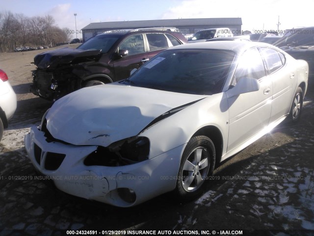 2G2WP552981174134 - 2008 PONTIAC GRAND PRIX WHITE photo 2