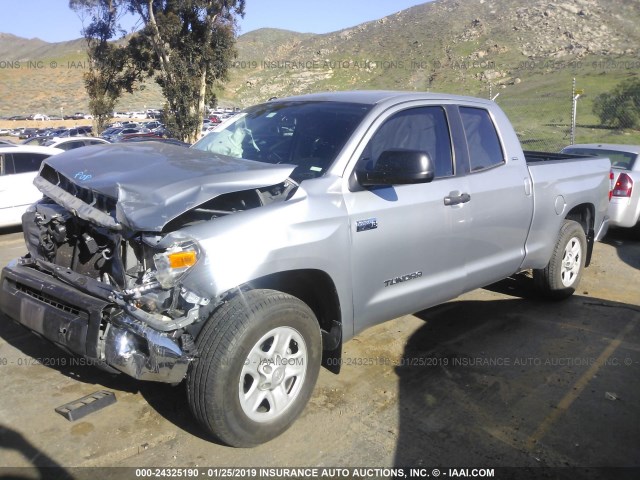 5TFRY5F16HX224776 - 2017 TOYOTA TUNDRA DOUBLE CAB SR/SR5 GRAY photo 2