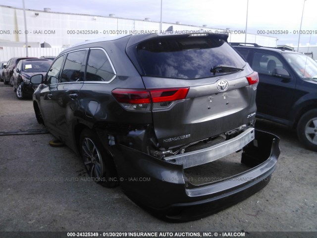 5TDJZRFH2JS523353 - 2018 TOYOTA HIGHLANDER SE/XLE GRAY photo 3