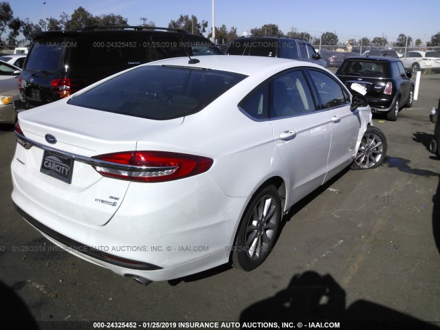 3FA6P0LU0HR385453 - 2017 FORD FUSION SE HYBRID WHITE photo 4