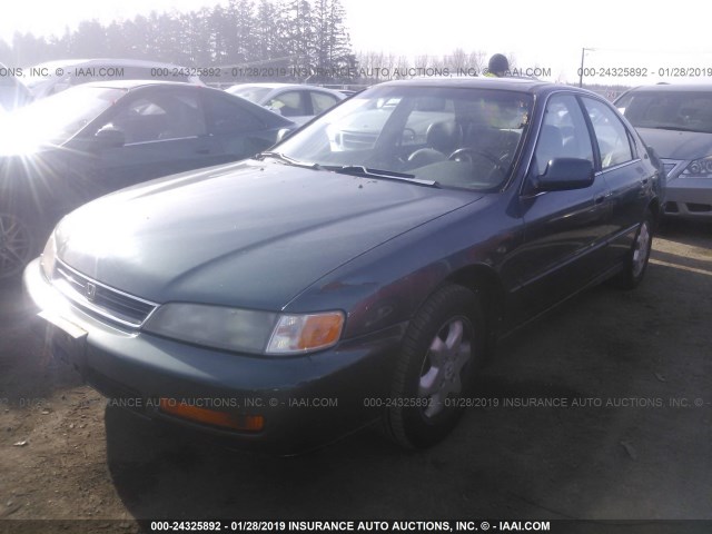 1HGCE6671TA022661 - 1996 HONDA ACCORD EX/EX-R GREEN photo 2