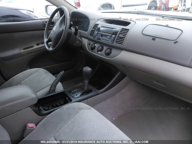4T1BE32K24U346748 - 2004 TOYOTA CAMRY LE/XLE/SE BEIGE photo 5