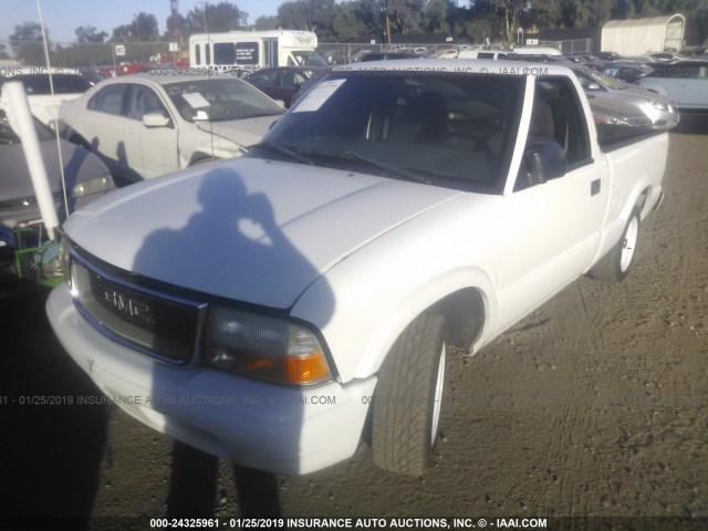 1GTCS14X838158970 - 2003 GMC SONOMA WHITE photo 2