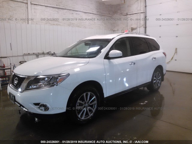 5N1AR2MM4GC657942 - 2016 NISSAN PATHFINDER S/SV/SL/PLATINUM WHITE photo 2