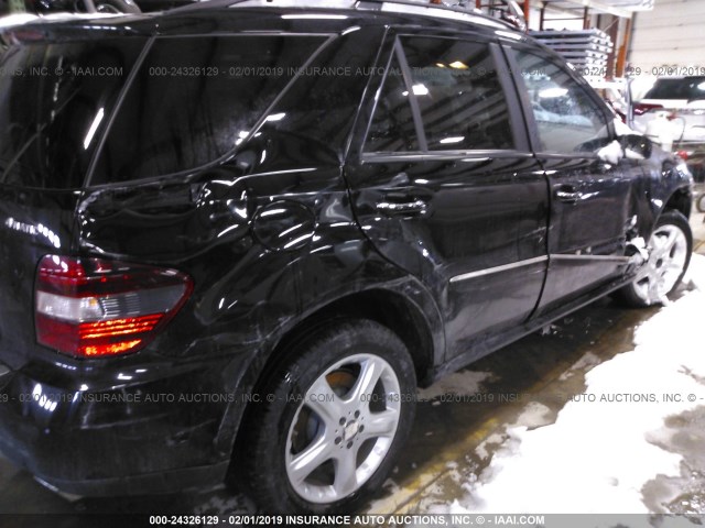 4JGBB86E48A393412 - 2008 MERCEDES-BENZ ML 350 BLACK photo 4