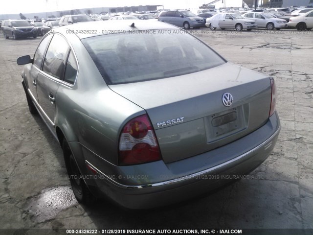 WVWMD63B04E130777 - 2004 VOLKSWAGEN PASSAT GL GREEN photo 3