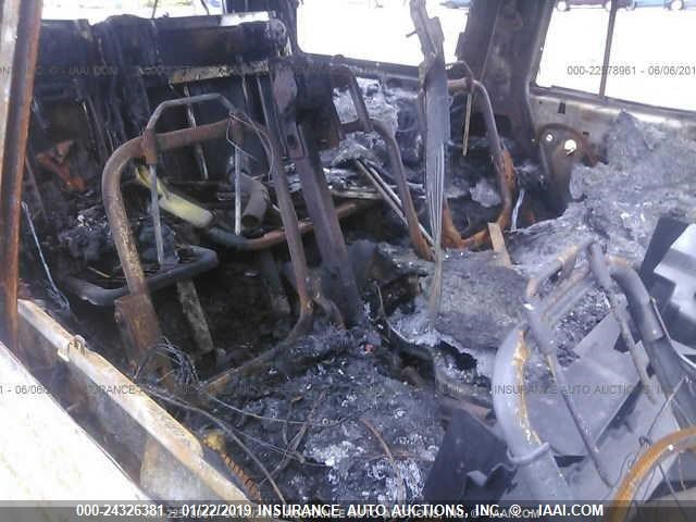 5LMFU28525LJ15661 - 2005 LINCOLN NAVIGATOR Жасыл фото 8