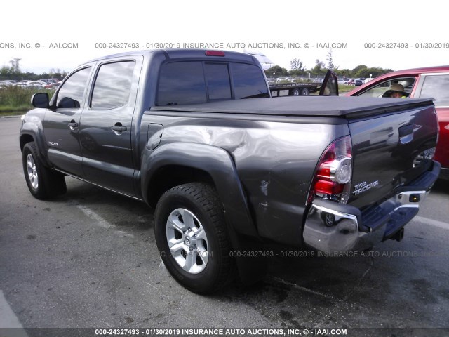 5TFJU4GN7DX044172 - 2013 TOYOTA TACOMA DOUBLE CAB PRERUNNER GRAY photo 3