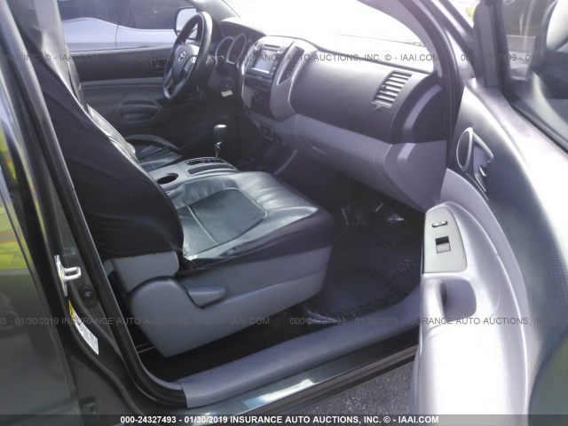 5TFJU4GN7DX044172 - 2013 TOYOTA TACOMA DOUBLE CAB PRERUNNER GRAY photo 5