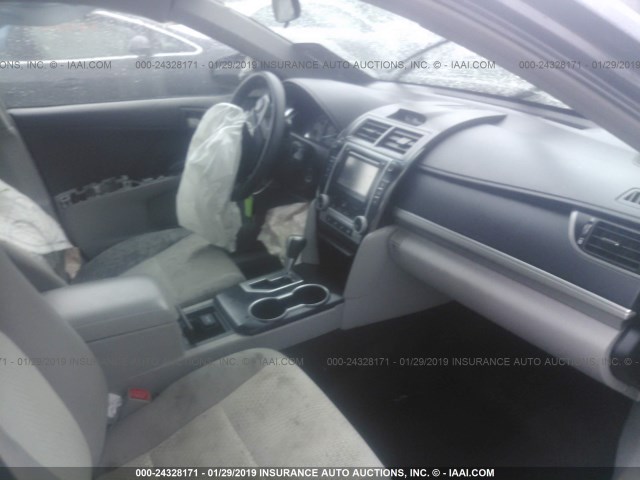 4T1BF1FK6CU166473 - 2012 TOYOTA CAMRY SE/LE/XLE GRAY photo 5