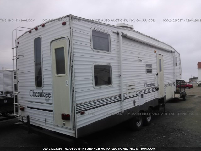 4X4FCKE294P090649 - 2004 FORR CAMPER  WHITE photo 4