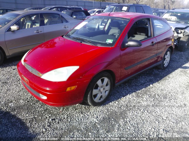 3FAFP31381R116246 - 2001 FORD FOCUS ZX3 RED photo 2