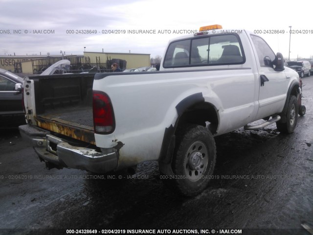 1FTNF21545EC83586 - 2005 FORD F250 SUPER DUTY WHITE photo 4