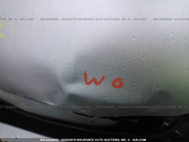 2G2WP522951324159 - 2005 PONTIAC GRAND PRIX SILVER photo 10