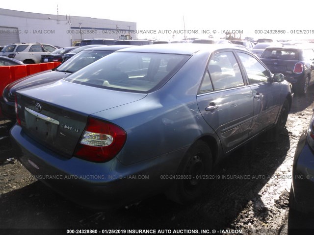 4T1BE32K64U798900 - 2004 TOYOTA CAMRY LE/XLE/SE BLUE photo 4