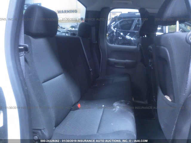 1GTR1TE04DZ286564 - 2013 GMC SIERRA C1500 WHITE photo 8