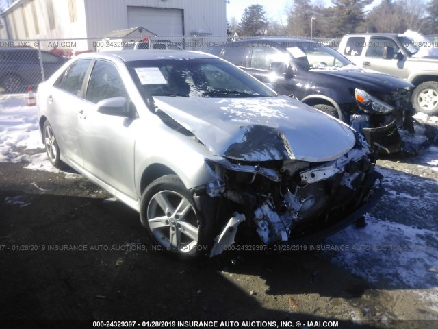 4T1BF1FK4DU230186 - 2013 TOYOTA CAMRY L/SE/LE/XLE 灰色 照片 1