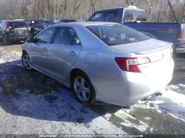 4T1BF1FK4DU230186 - 2013 TOYOTA CAMRY L/SE/LE/XLE 灰色 照片 3