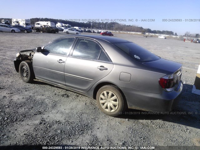 4T1BE32K75U974113 - 2005 TOYOTA CAMRY LE/XLE/SE GRAY photo 3