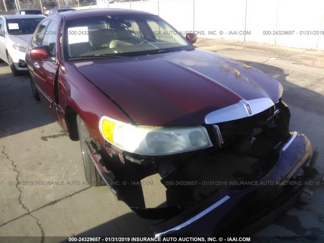 1LNHM83W02Y614407 - 2002 LINCOLN TOWN CAR CARTIER BURGUNDY photo 1