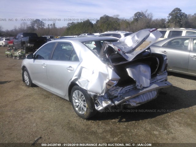 4T1BF1FK4CU174314 - 2012 TOYOTA CAMRY SE/LE/XLE SILVER photo 3